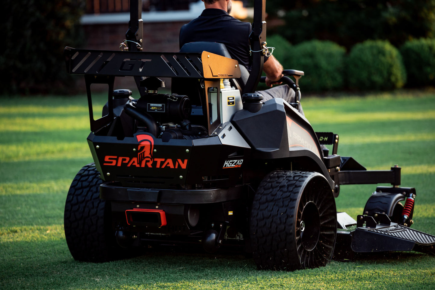 Spartan KGZ-XD 61" COMMERCIAL ZERO-TURN MOWER W/ Vanguard (40 HP EFI) (SKXD161994VO)