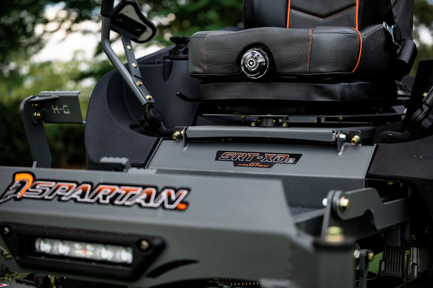 Spartan SRT-XDe 72" COMMERCIAL ZERO-TURN MOWER W/ Kawasaki (37 HP EFI) (SSXDE72993VE)