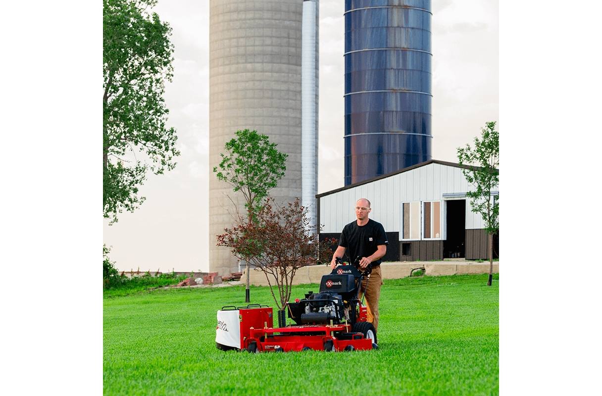 EXMARK TRACER S 48" COMMERCIAL WALK-BEHIND MOWER W/ Kawasaki FS481V (14.5HP) TTS481GKA48300