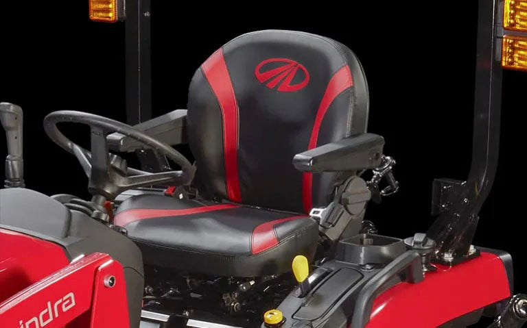 Mahindra 1123 4WD HST WITH LOADER