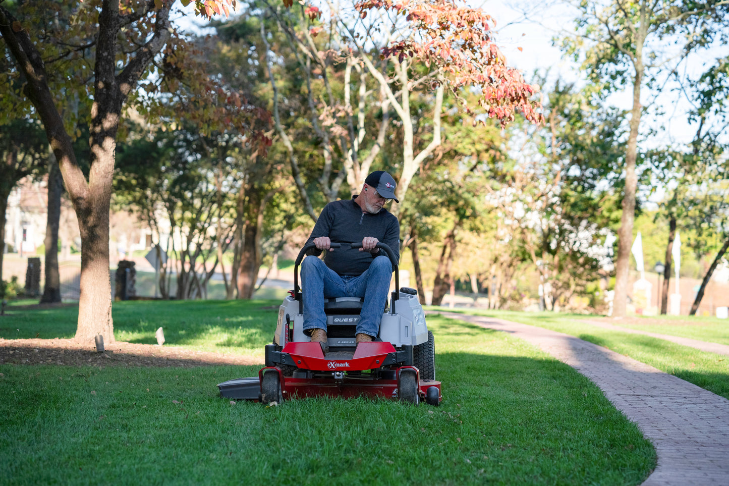 EXMARK Quest E 50" RESIDENTIAL ZERO TURN, MOWER W/ Kohler 7000 22HP (QZE725GKC50200)