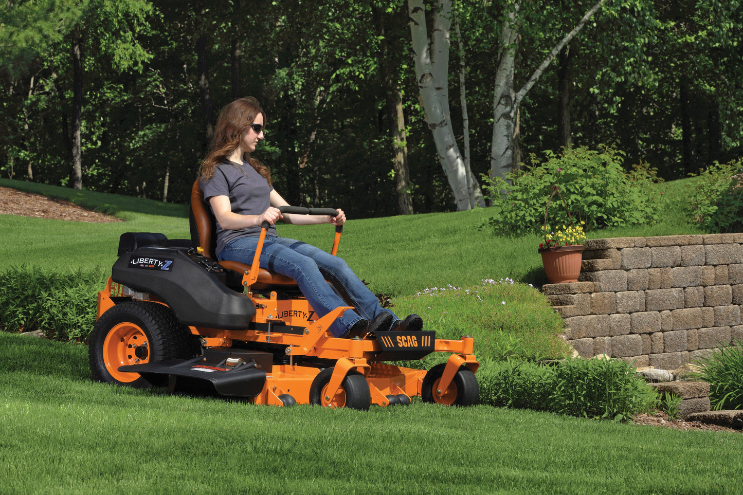 SCAG LIBERTY Z 48" RESIDENTIAL ZERO TURN, MOWER W/ BRIGGS PXI 22HP (SZL48H-22PX)